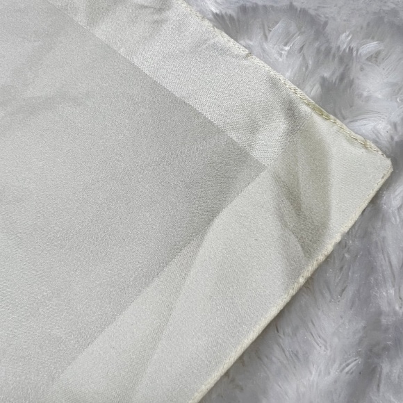 Vintage Ivory Square Scarf Handkerchief - Picture 3 of 7